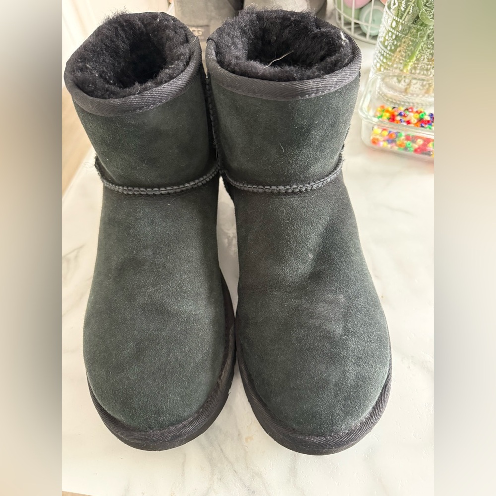 Black Ugg classic mini - image 2